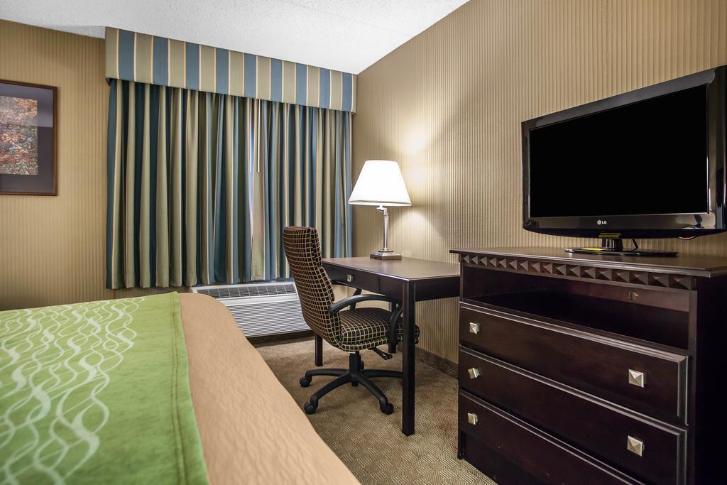 Comfort Inn Edison - New Brunswick Zewnętrze zdjęcie