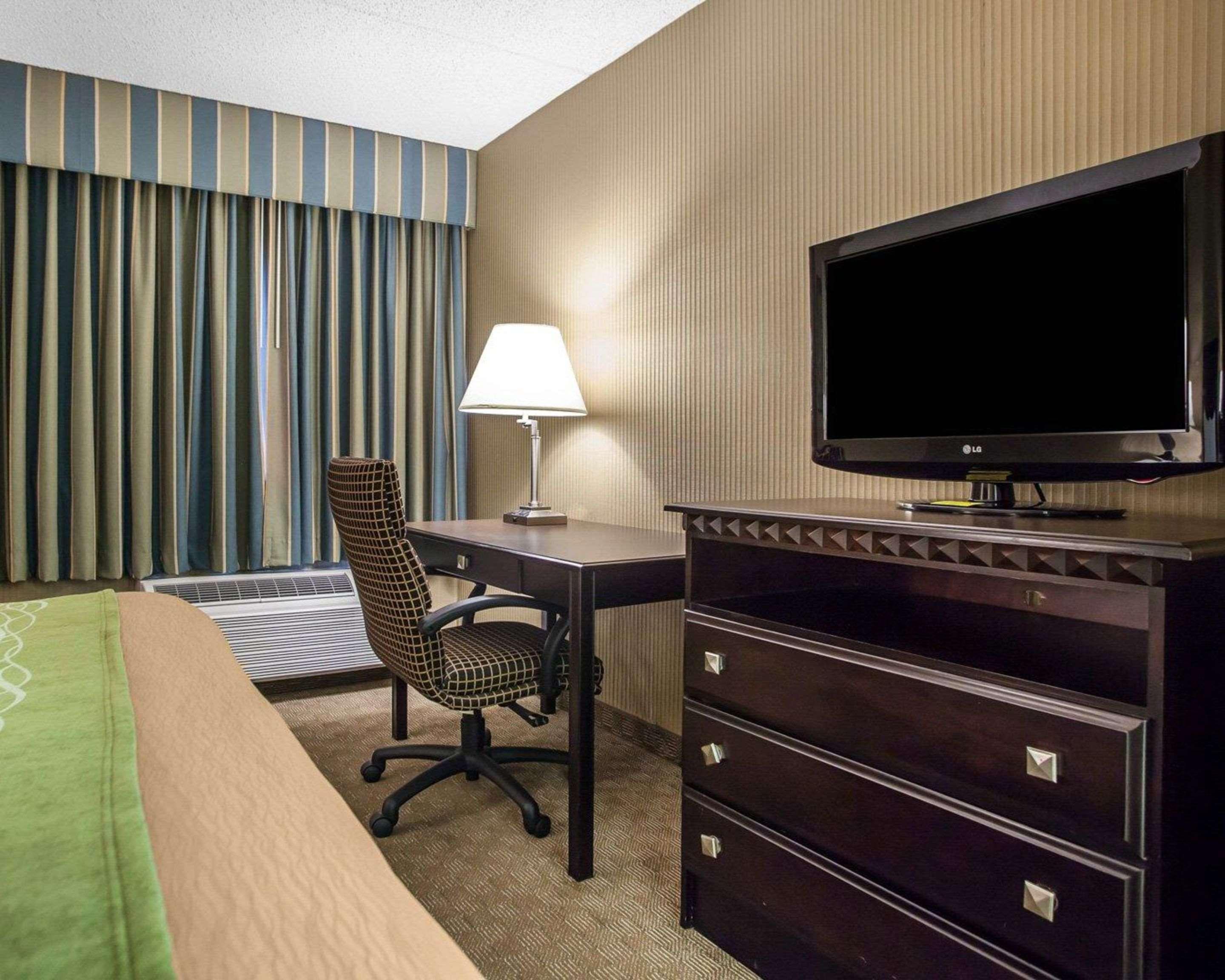 Comfort Inn Edison - New Brunswick Zewnętrze zdjęcie
