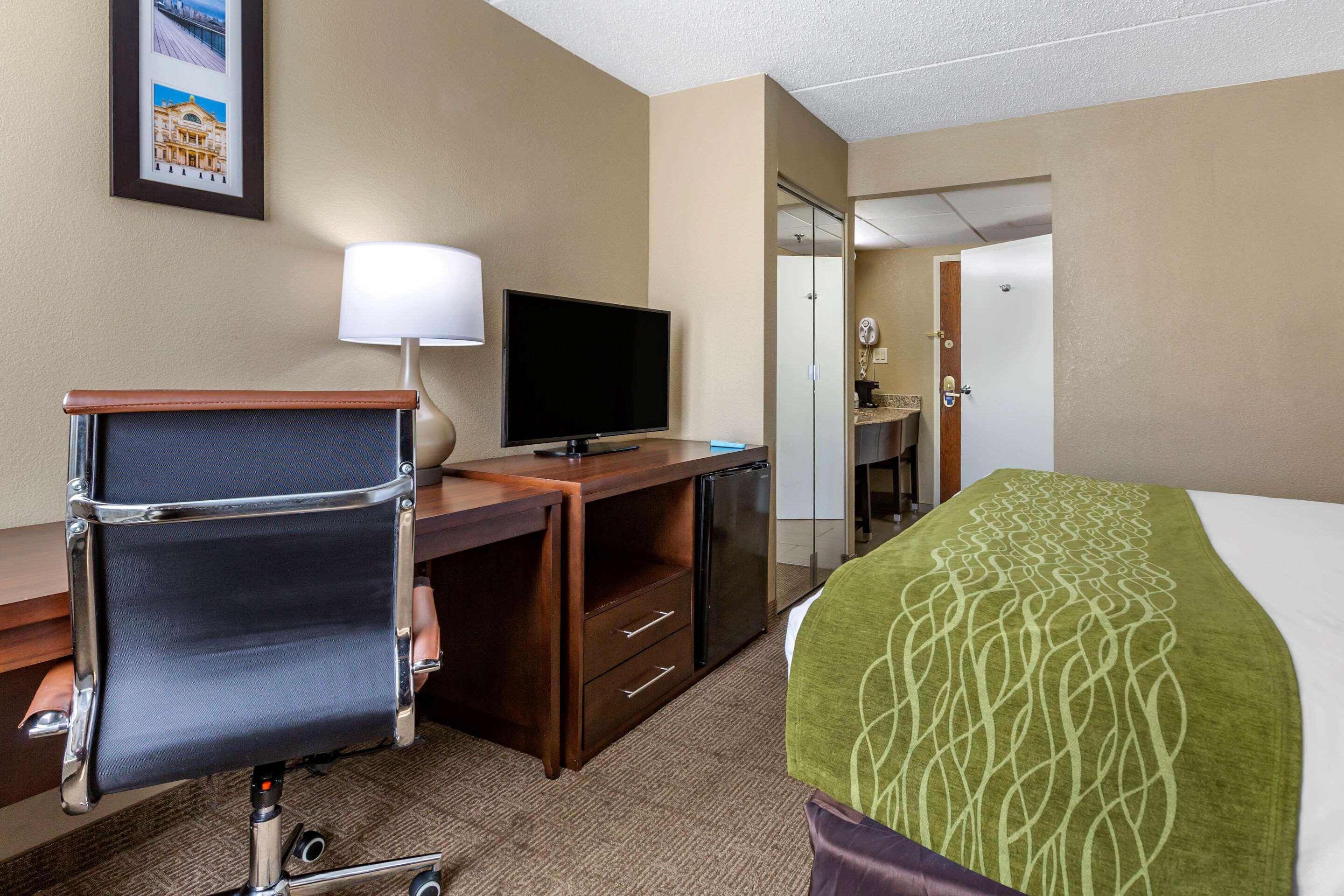 Comfort Inn Edison - New Brunswick Zewnętrze zdjęcie